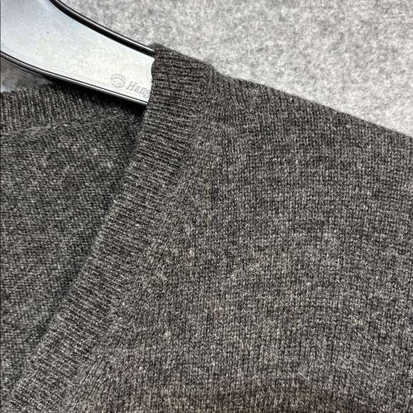 Eric Bompard Pure Cashmere Charcoal V-Neck long sleeve Sweater M - Picture 5 of 10